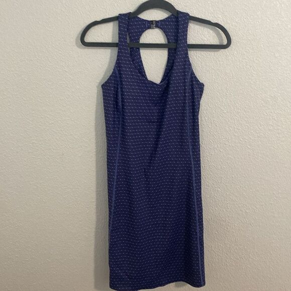 NWOT- Athleta-Ultimate Ease Fit And Flare Blue Purple Printed Dress- Size Small - Picture 3 of 15
